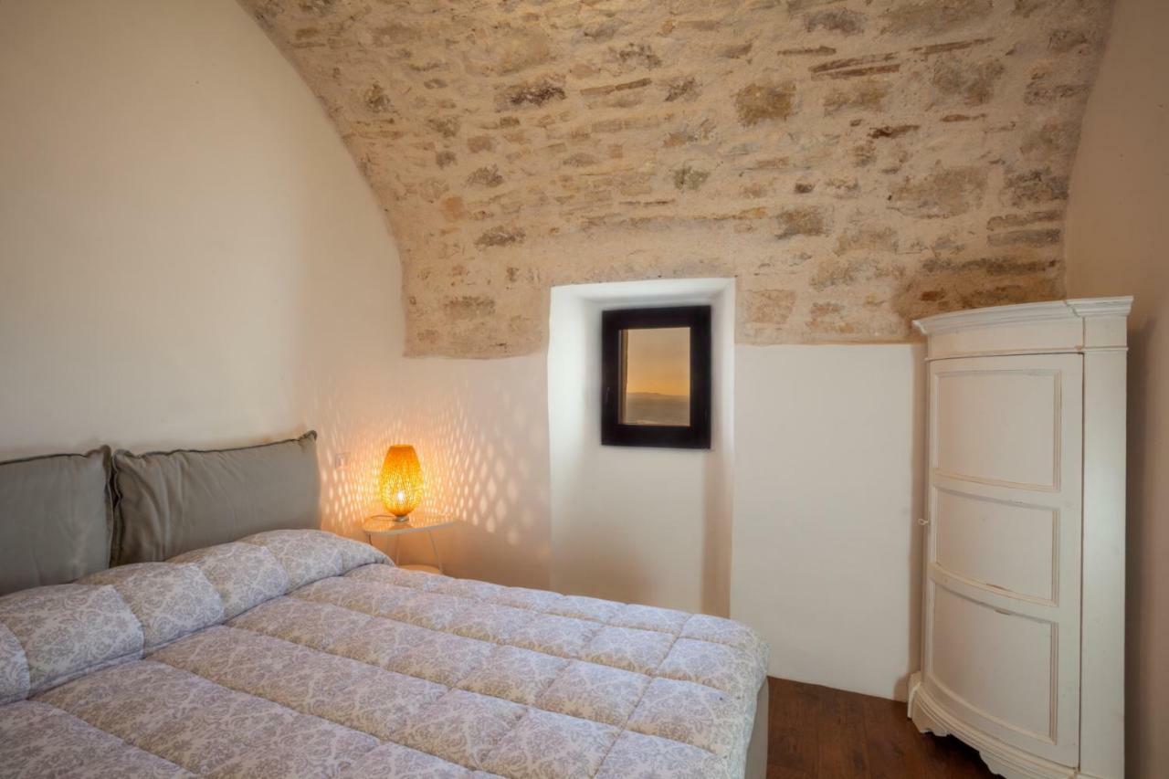 Il Castello Di Campello Lejlighedshotel Campello sul Clitunno Eksteriør billede